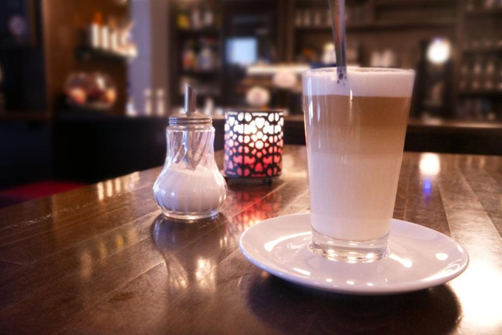 Hotel-Restaurant Fueck Леверкузен Екстериор снимка